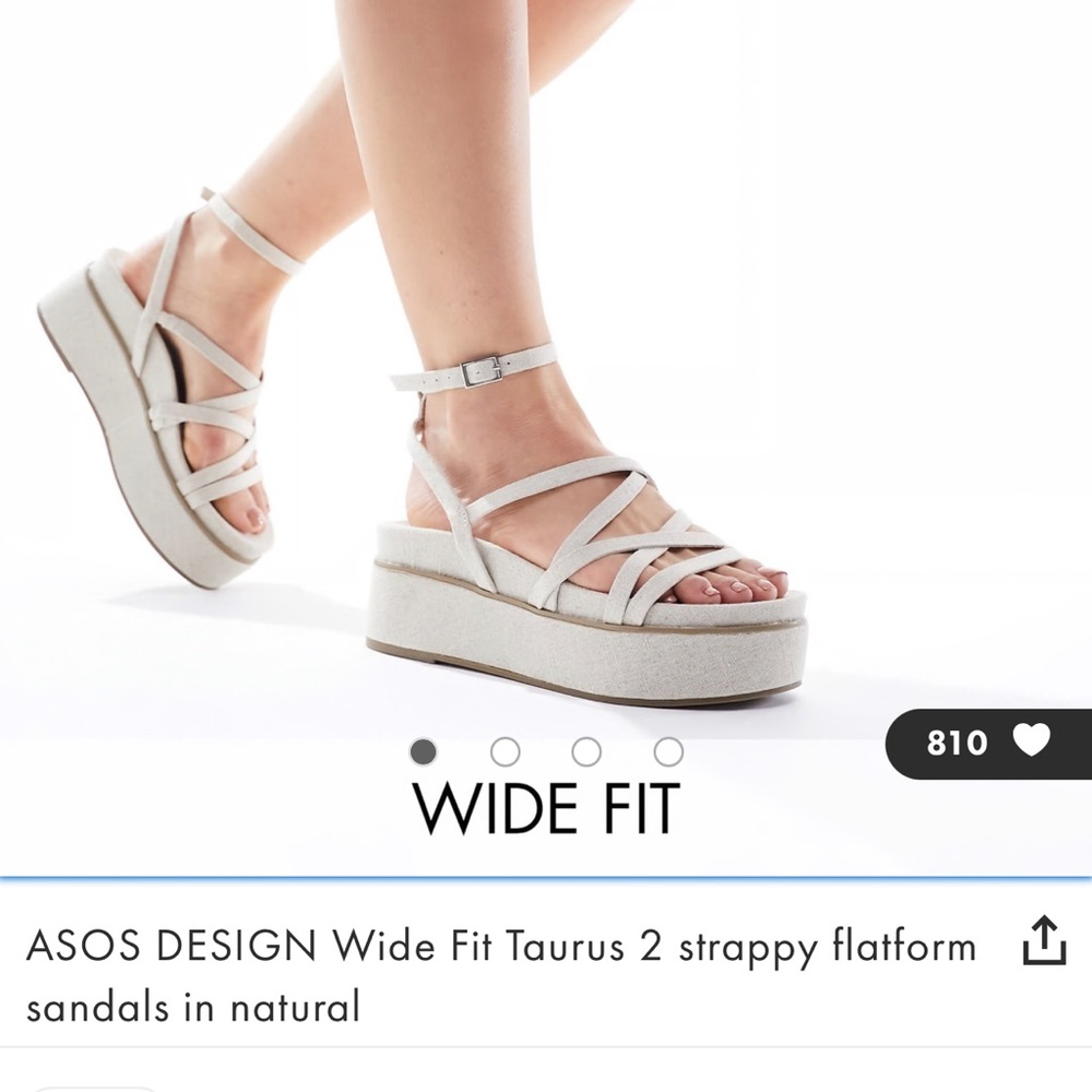 Strappy Flatform Sandals in Light Beige